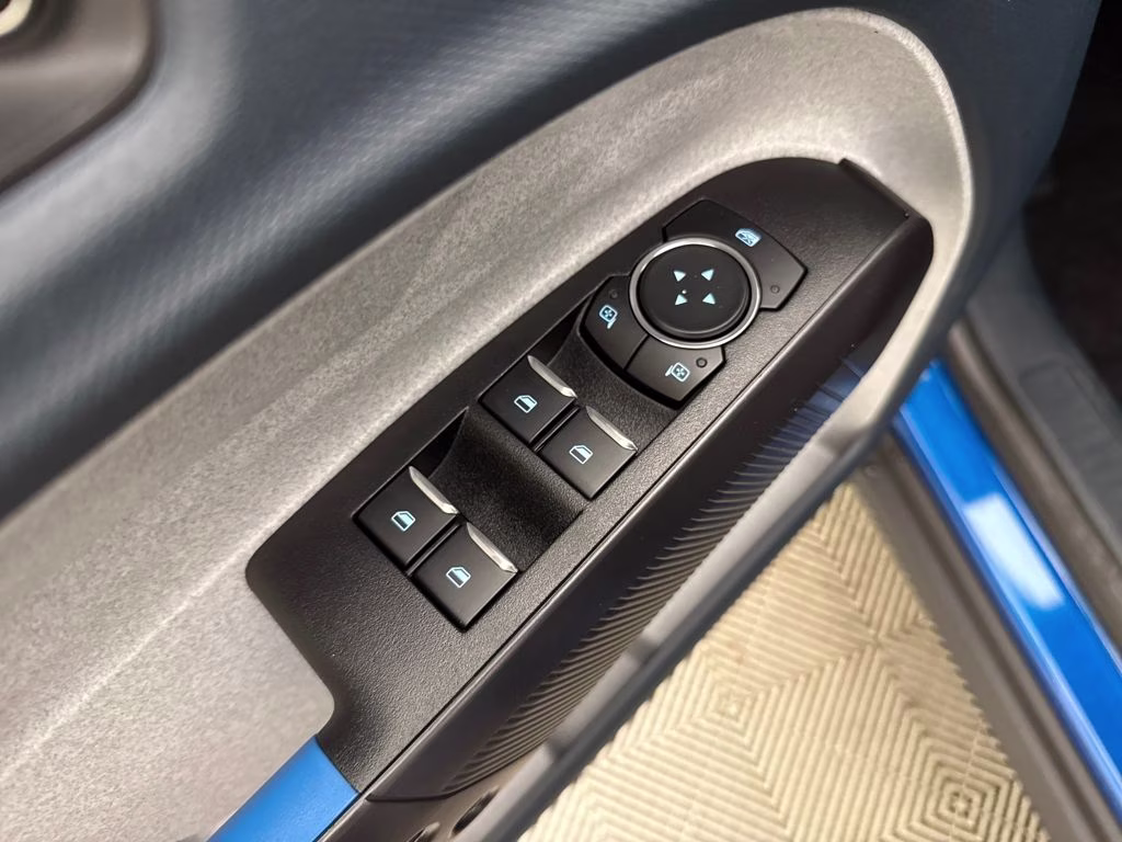 2025 Velocity Blue Ford Maverick XLT FWD Truck