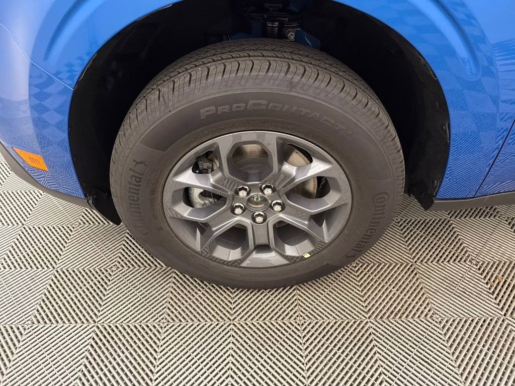 2025 Velocity Blue Ford Maverick XLT FWD Truck