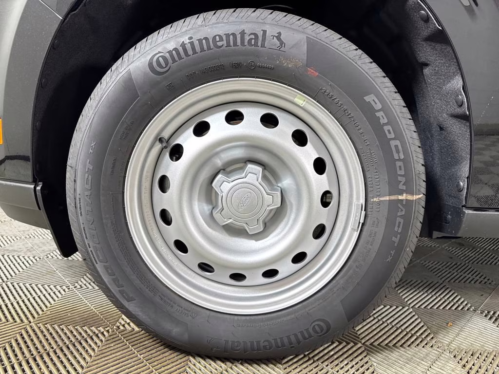 2025 Shadow Black Ford Maverick XLT FWD Truck