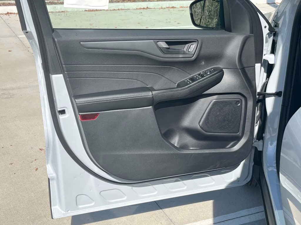 2026 Space Silver Metallic Ford Escape Active FWD SUV