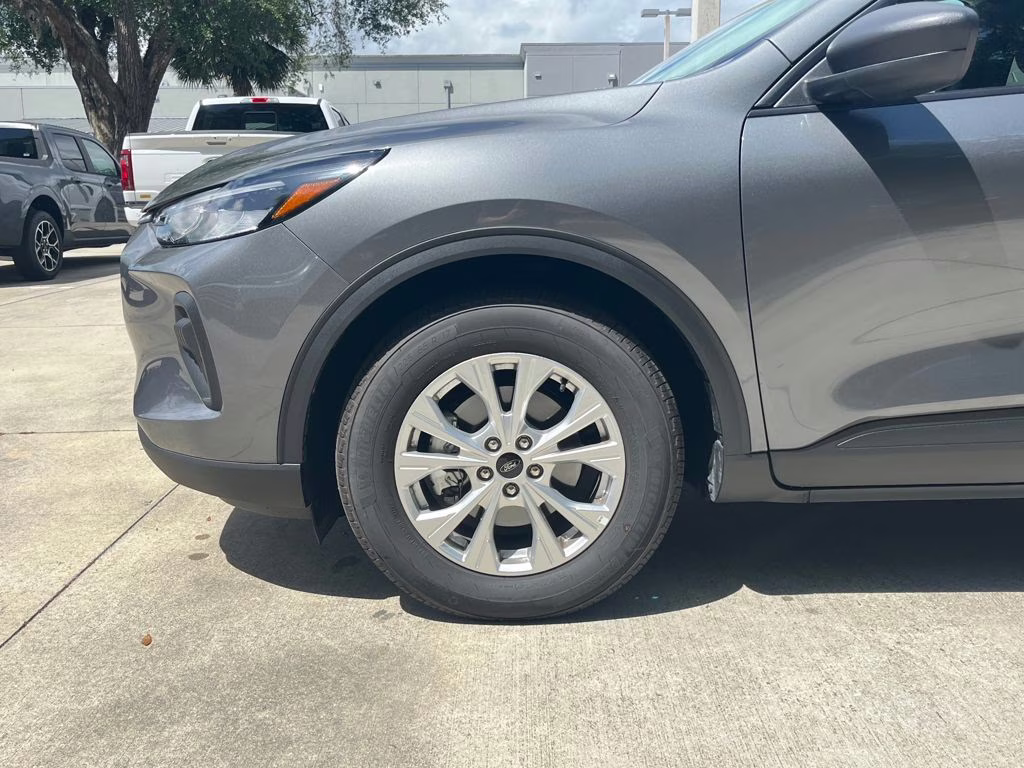 2026 Gray Metallic Ford Escape Active FWD SUV