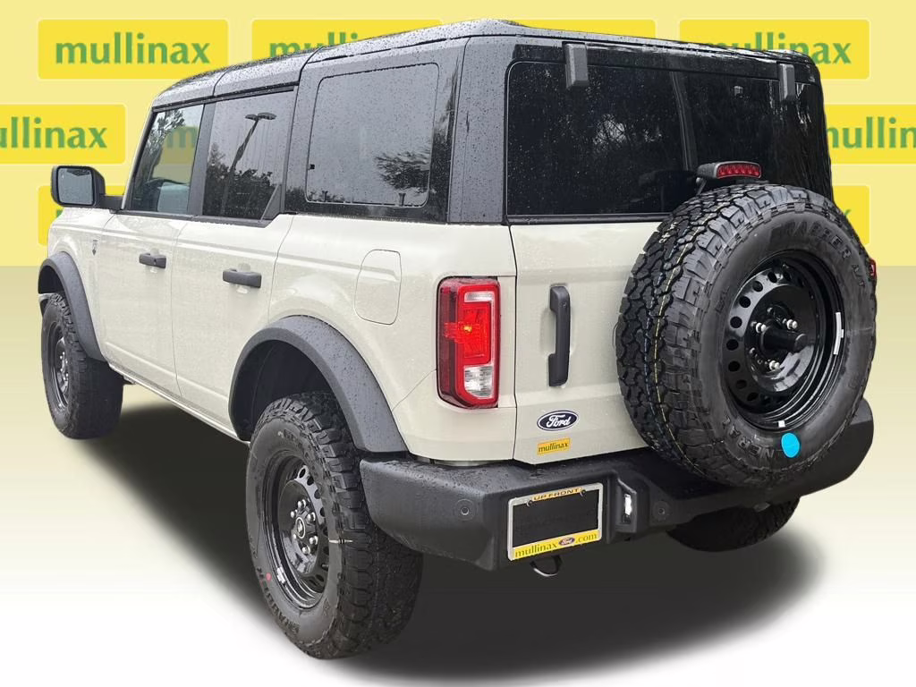 2026 Desert Sand Ford Bronco Big Bend 4X4 SUV