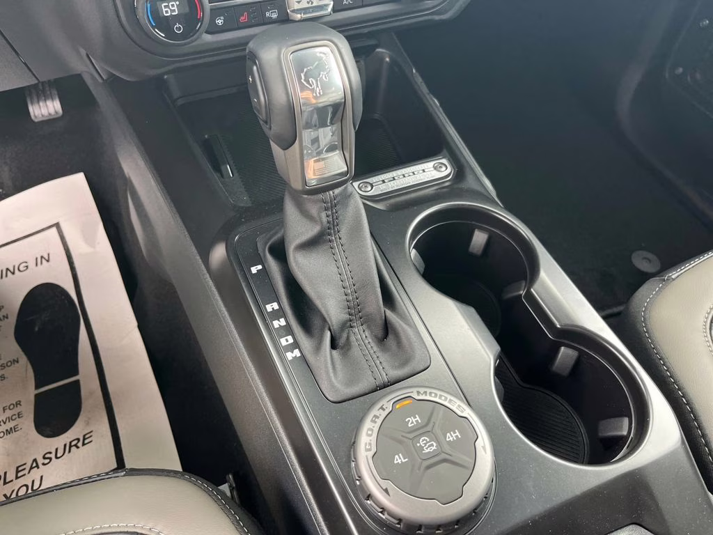 2025 Azure Gray Metallic Ford Bronco Outer Banks 4X4 SUV