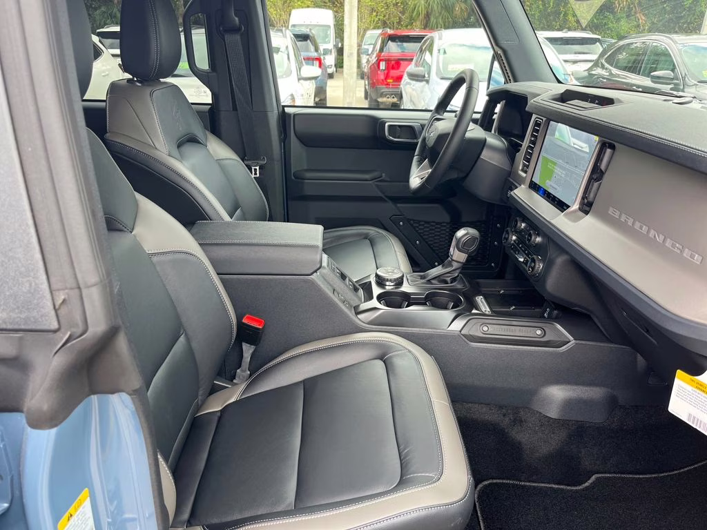 2025 Azure Gray Metallic Ford Bronco Outer Banks 4X4 SUV