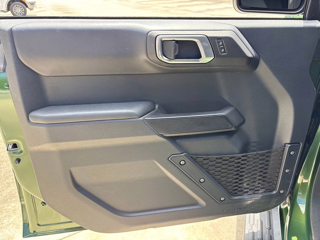 2025 Green Metallic Ford Bronco Outer Banks 4X4 SUV