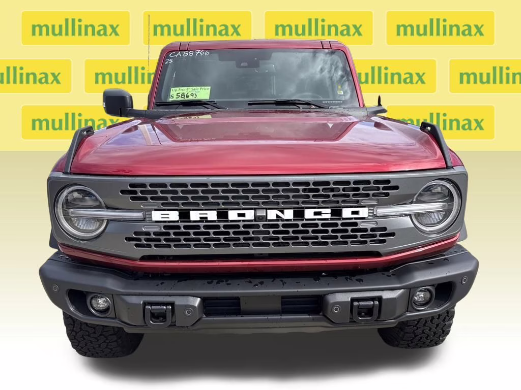 2025 Ruby Red Metallic Tinted Clearcoat Ford Bronco Badlands 4X4 SUV
