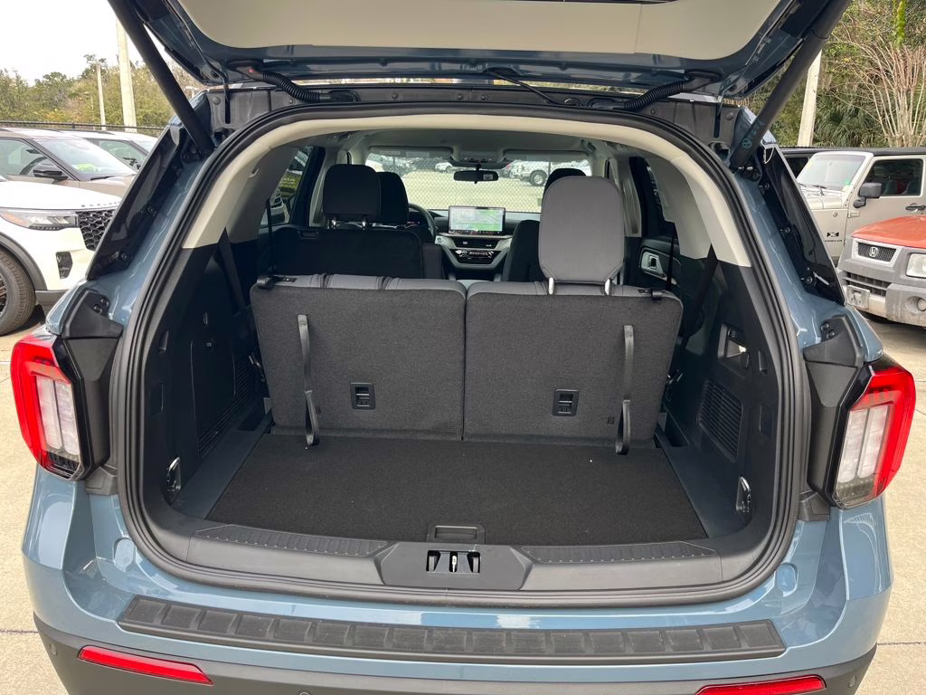 2026 Vapor Blue Metallic Ford Explorer Active RWD SUV