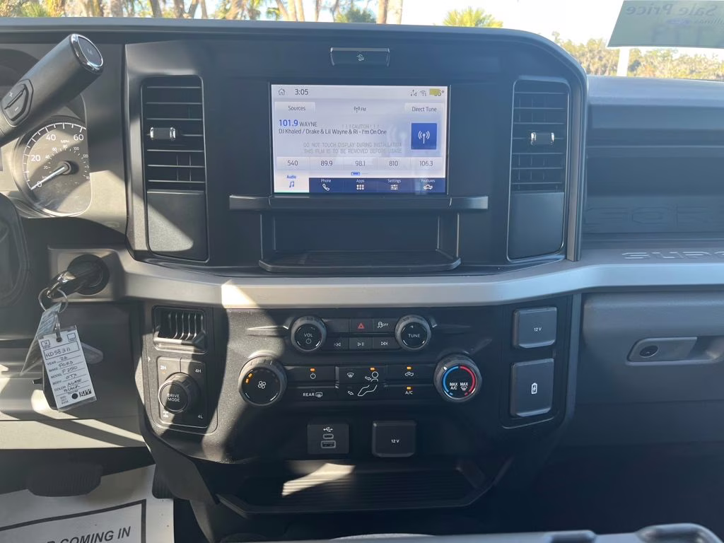 2026 Black Metallic Ford Super Duty F-250 SRW XL 4X4 Truck