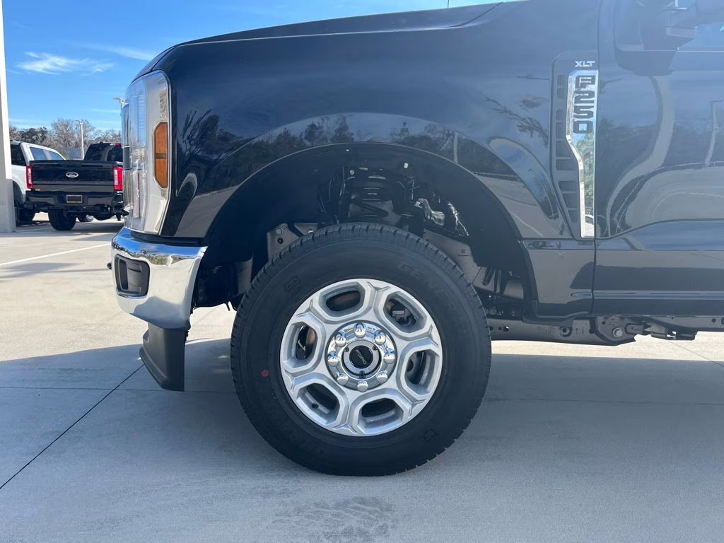 2026 Black Metallic Ford Super Duty F-250 SRW XLT 4X4 Truck