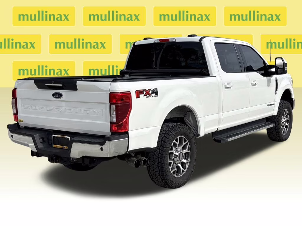 2022 White Metallic Ford Super Duty F-250 SRW Lariat 4X4 Truck