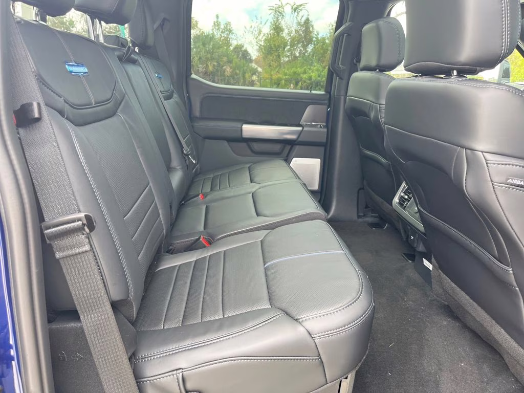 2026 Blue Metallic Ford Super Duty F-250 SRW Platinum 4X4 Truck