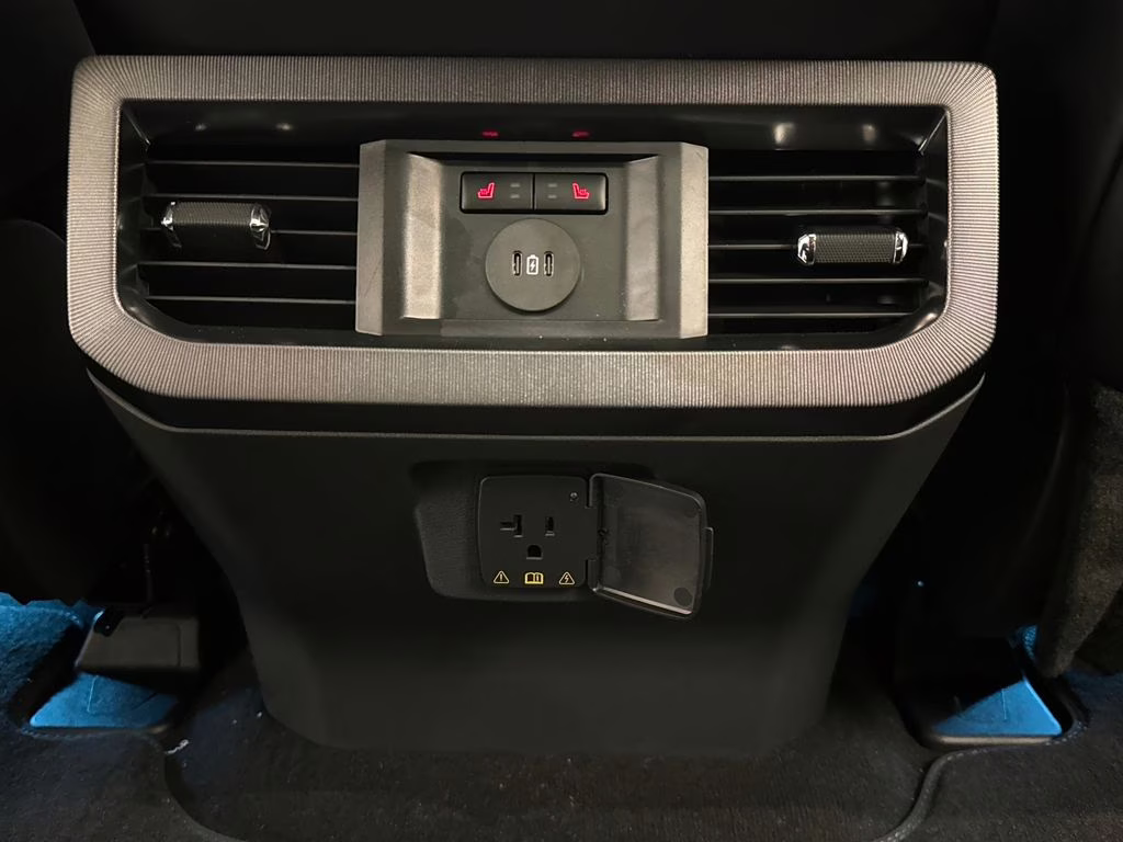 2026 Blue Metallic Ford Super Duty F-250 SRW Platinum 4X4 Truck