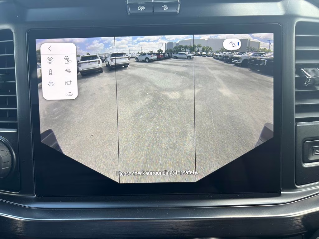 2026 White Metallic Ford Super Duty F-250 SRW Lariat 4X4 Truck