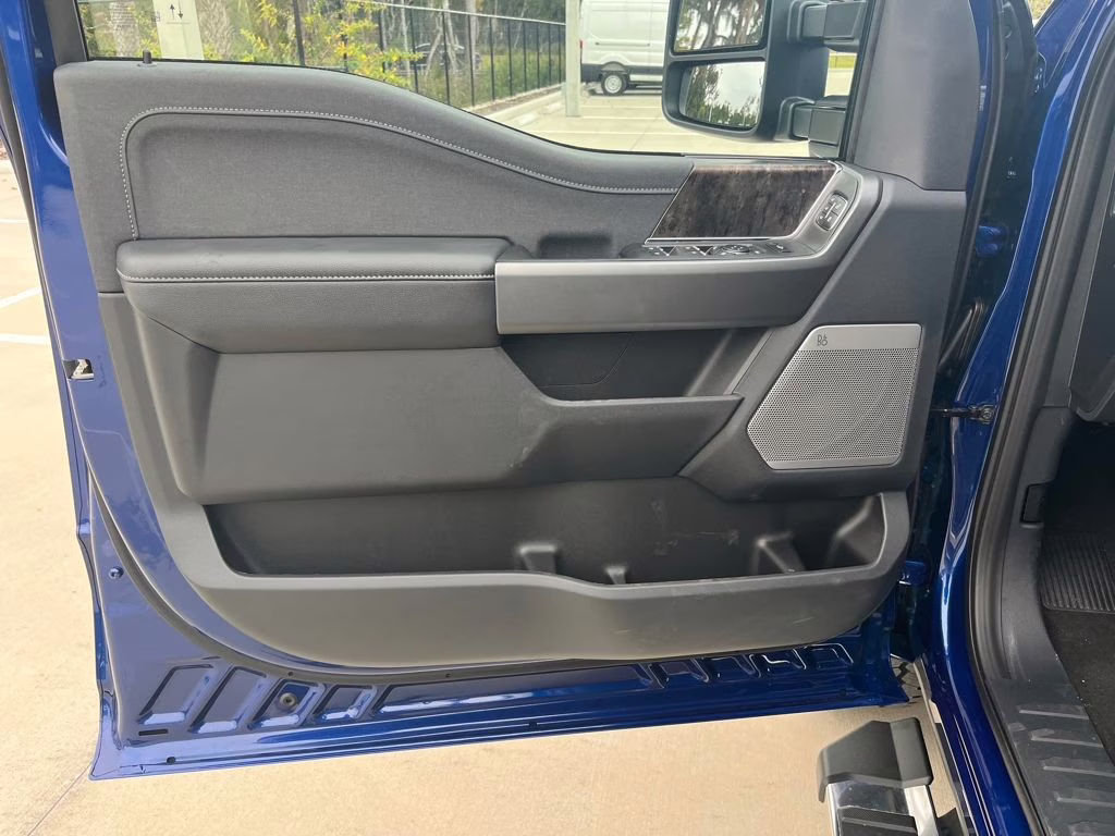 2026 Argon Blue Metallic Ford Super Duty F-350 SRW Lariat 4X4 Truck