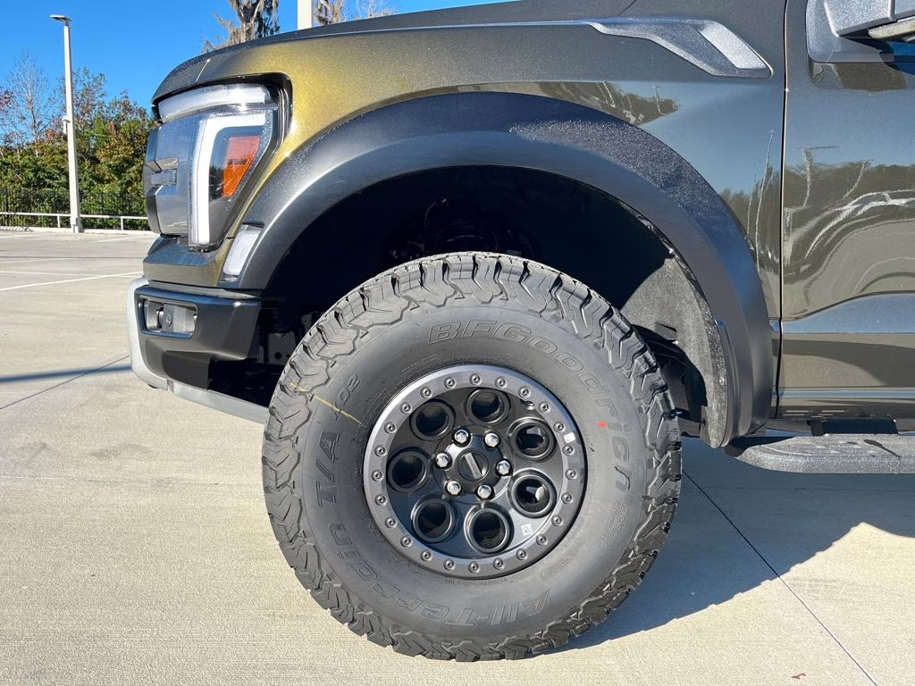 2025 Shelter Green Ford F-150 Raptor 4X4 Truck