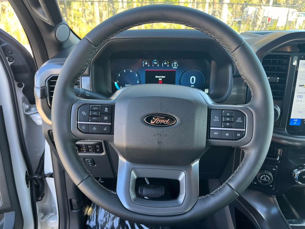 2026 Star White Metallic Tri-Coat Ford F-150 Lariat 4X4 Truck