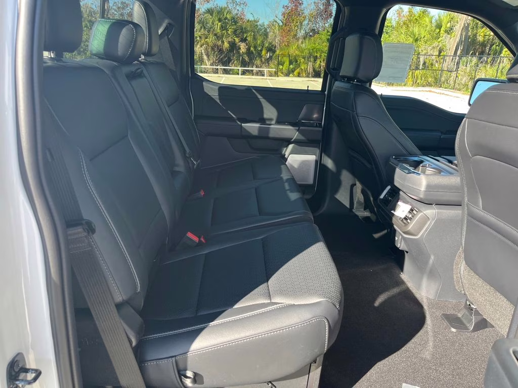 2026 Star White Metallic Tri-Coat Ford F-150 Lariat 4X4 Truck