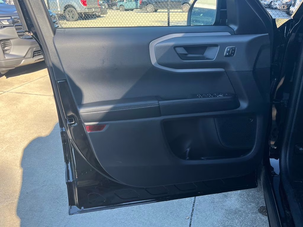 2025 Shadow Black Ford Bronco Sport Outer Banks 4X4 SUV