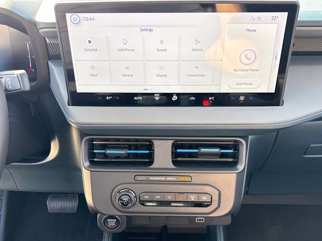 2026 Space White Metallic Ford Maverick Lobo Standard AWD Truck