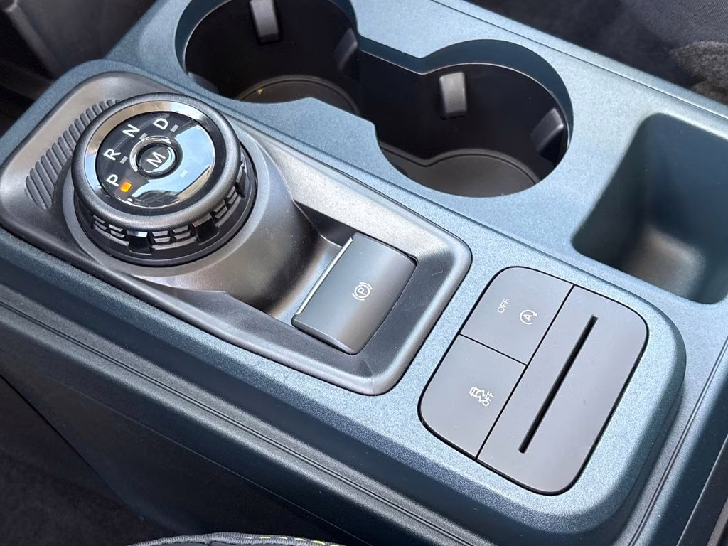 2026 Space White Metallic Ford Maverick Lobo Standard AWD Truck