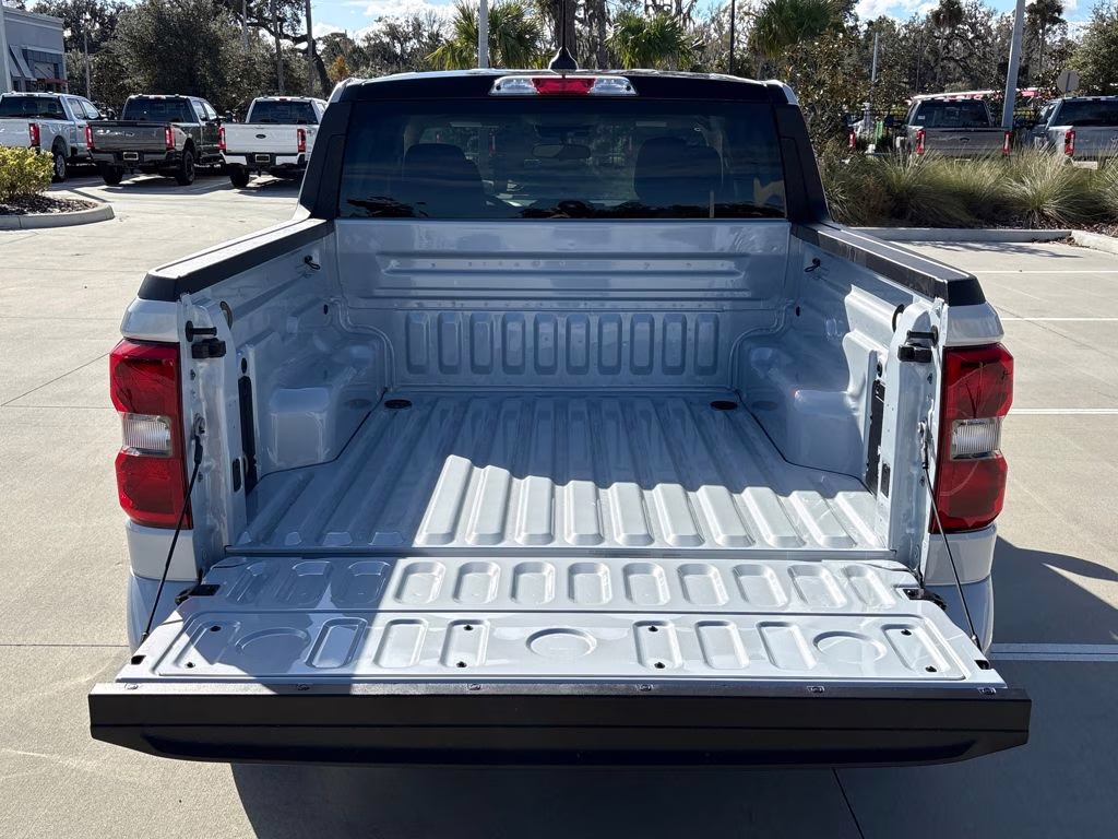 2026 Space White Metallic Ford Maverick Lobo Standard AWD Truck