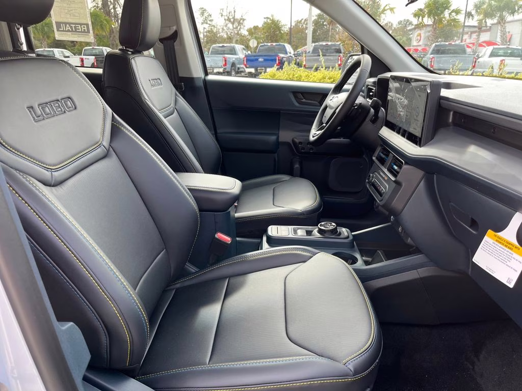 2026 Space White Metallic Ford Maverick Lobo Standard AWD Truck