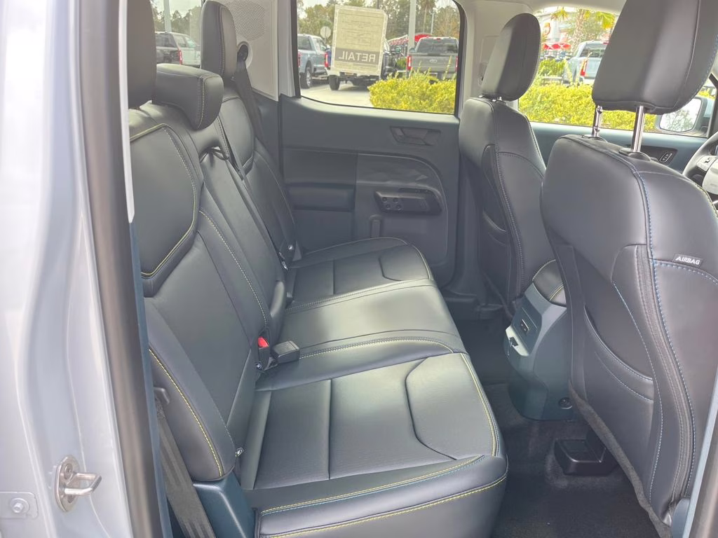 2026 Space White Metallic Ford Maverick Lobo Standard AWD Truck