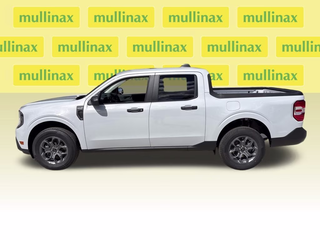 2025 Space White Metallic Ford Maverick XLT AWD Truck