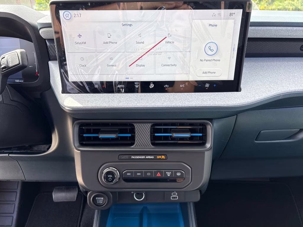 2025 Space White Metallic Ford Maverick XLT AWD Truck