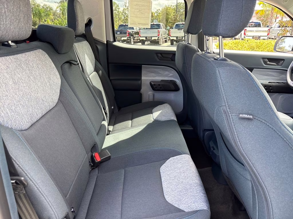 2025 Space White Metallic Ford Maverick XLT AWD Truck