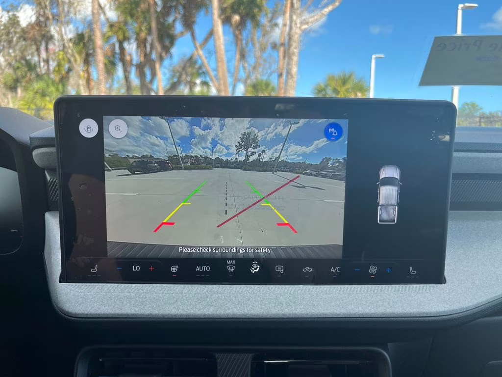 2026 Oxford White Ford Maverick XLT AWD Truck