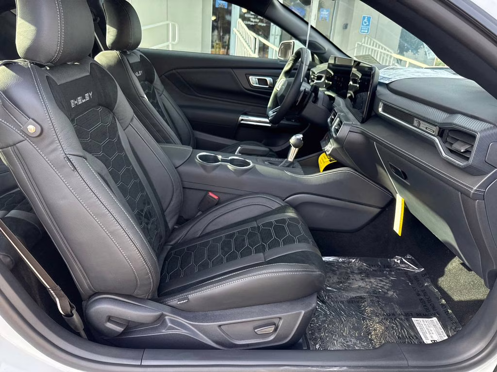 2025 Oxford White Ford Mustang GT Premium RWD Coupe