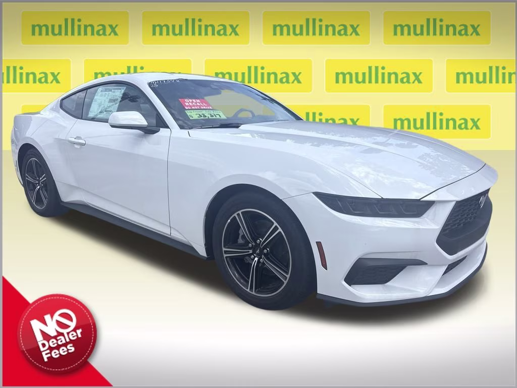 2025 Oxford White Ford Mustang EcoBoost RWD Coupe