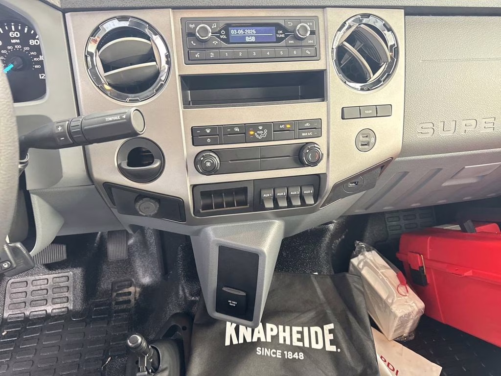 2025 Oxford White Ford Super Duty F-750 Base RWD Truck