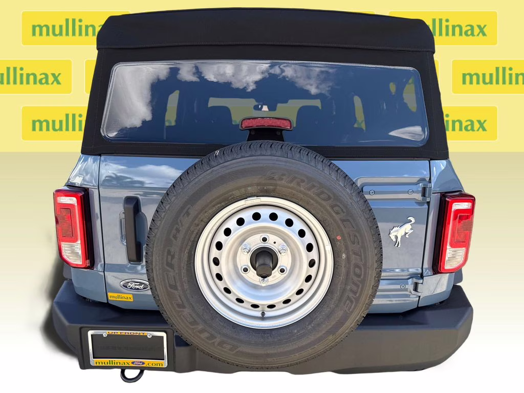 2025 Azure Gray Metallic Tri-Coat Ford Bronco Base 4X4 SUV