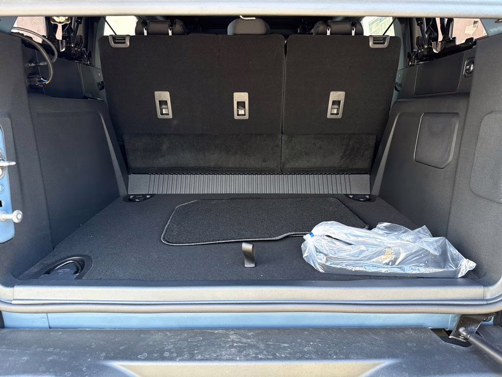 2025 Azure Gray Metallic Tri-Coat Ford Bronco Base 4X4 SUV