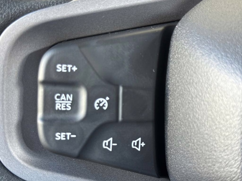 2025 Azure Gray Metallic Tri-Coat Ford Bronco Base 4X4 SUV