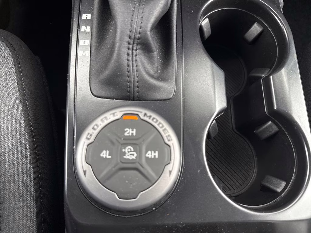 2025 Azure Gray Metallic Tri-Coat Ford Bronco Base 4X4 SUV