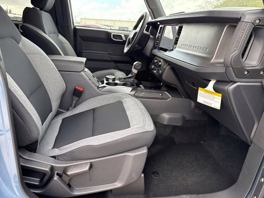 2025 Azure Gray Metallic Tri-Coat Ford Bronco Big Bend 4X4 SUV