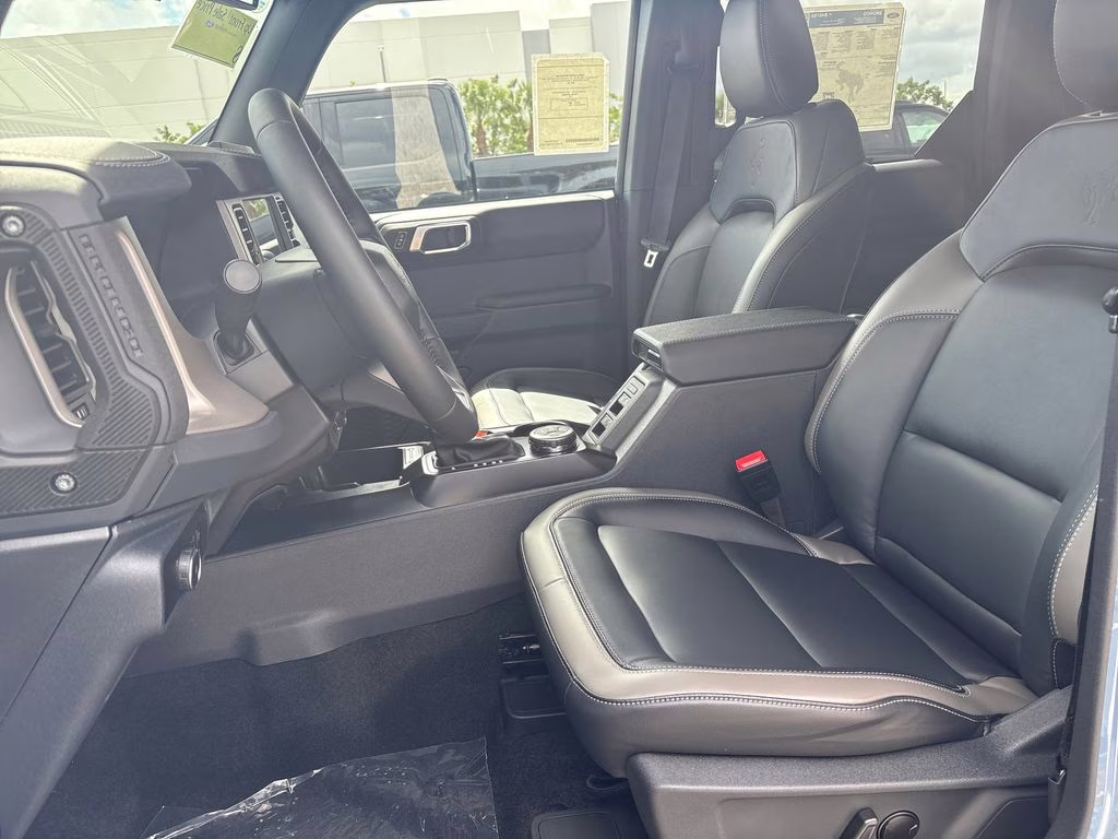 2025 Azure Gray Metallic Tri-Coat Ford Bronco Outer Banks 4X4 SUV