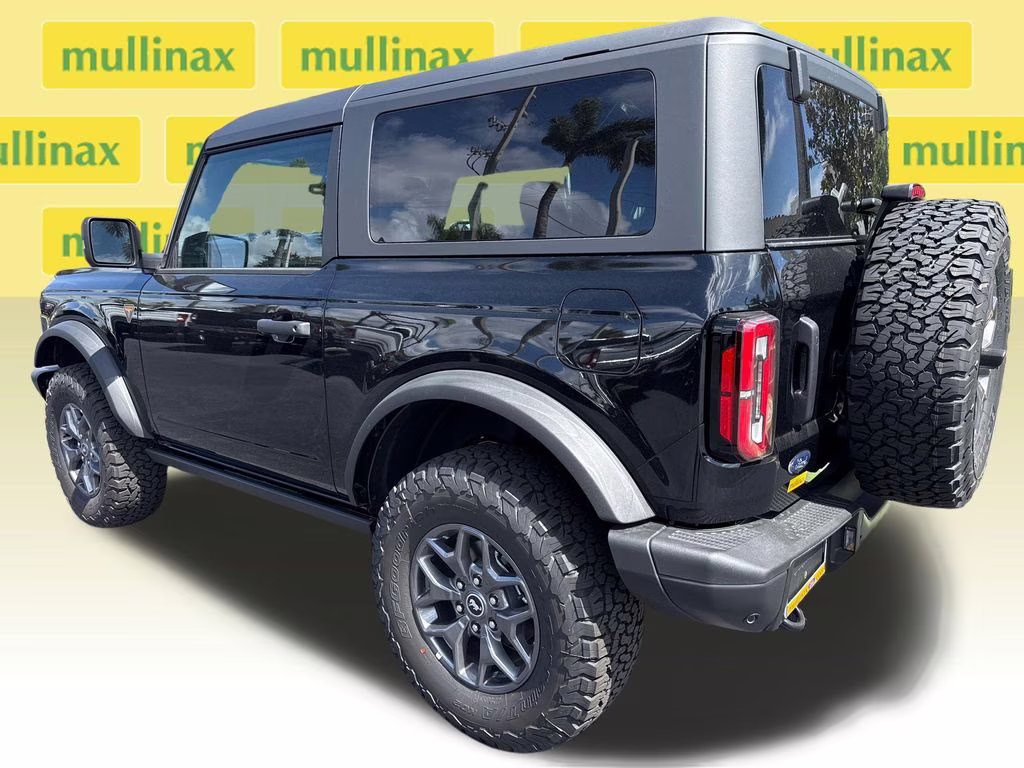 2025 Shadow Black Ford Bronco Badlands 4X4 SUV