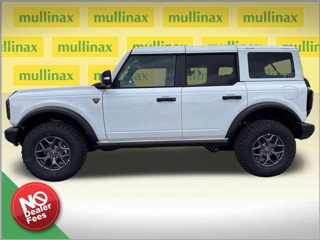 2025 Oxford White Ford Bronco Badlands 4X4 SUV