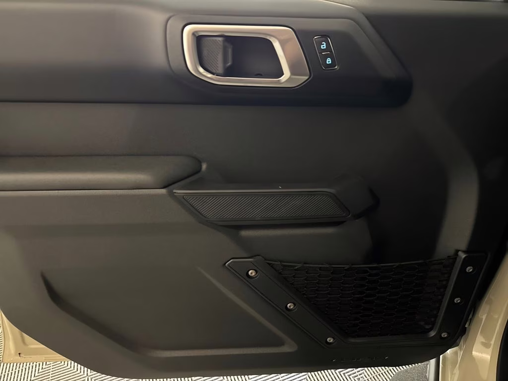 2025 Desert Sand Ford Bronco Badlands 4X4 SUV