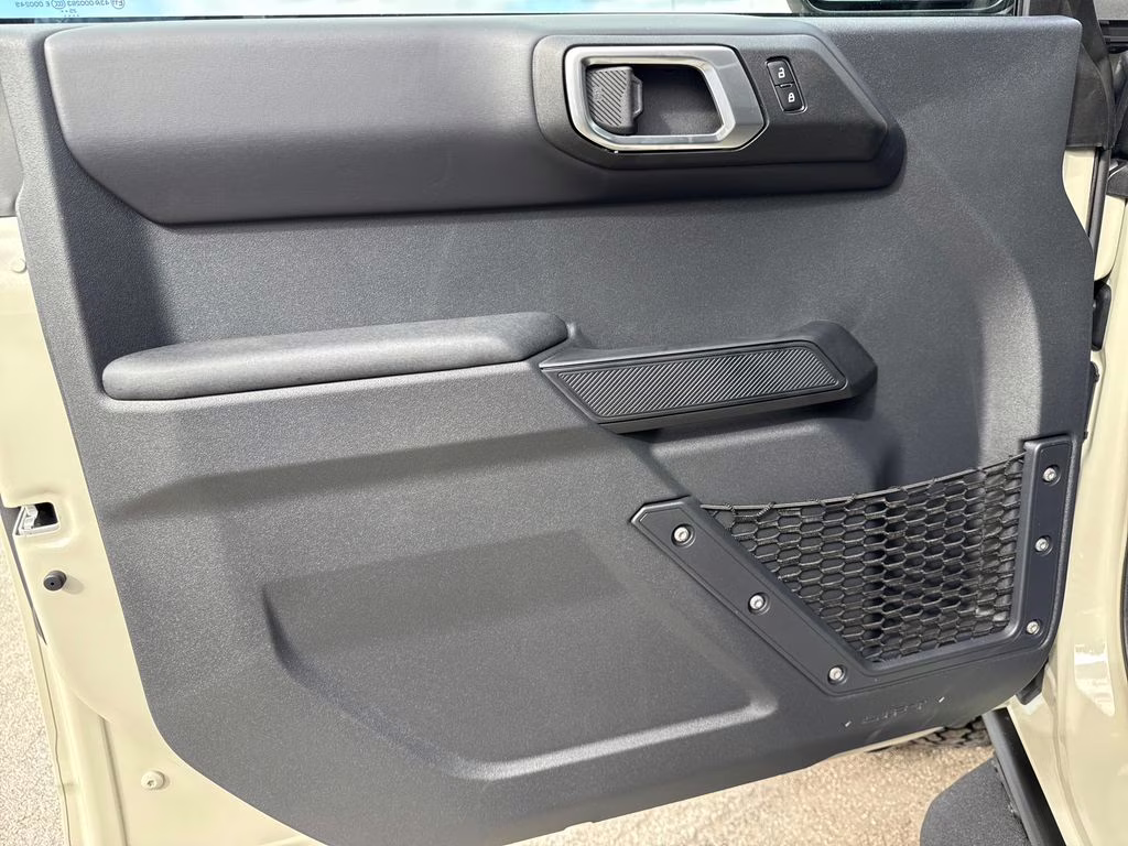 2025 Desert Sand Ford Bronco Badlands 4X4 SUV