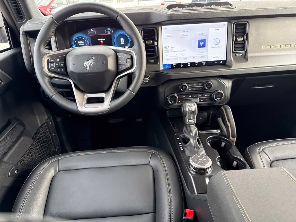 2025 Ruby Red Metallic Tinted Clearcoat Ford Bronco Badlands 4X4 SUV