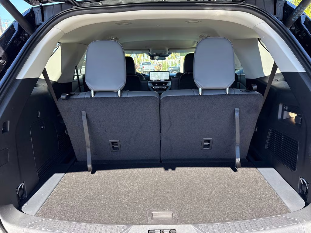 2026 Agate Black Metallic Ford Explorer Active RWD SUV