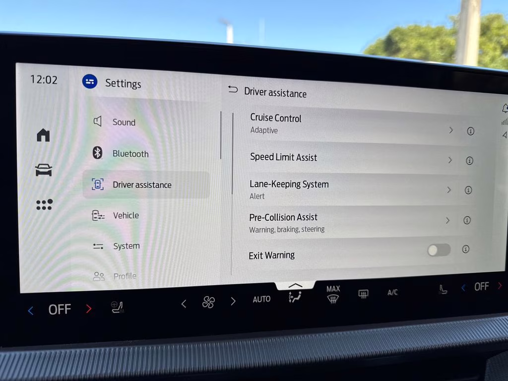 2026 Agate Black Metallic Ford Explorer Active RWD SUV