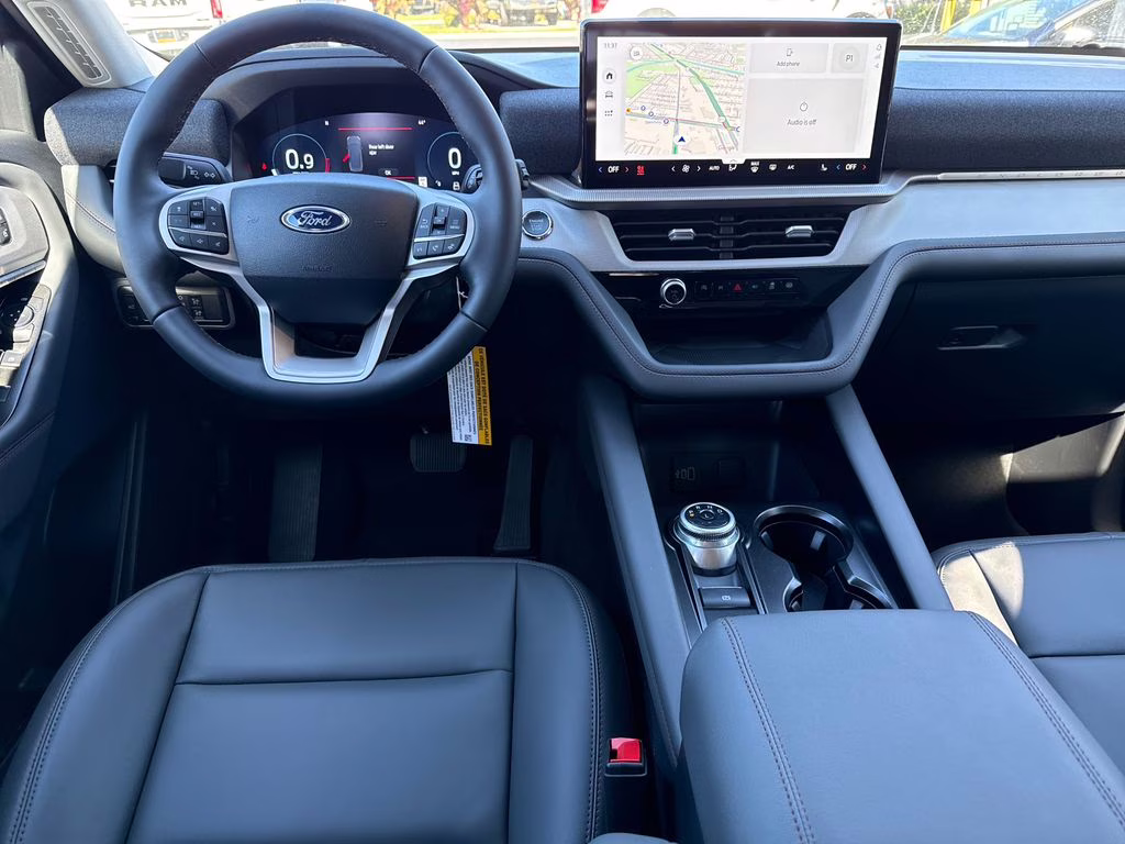 2026 Space White Metallic Ford Explorer Active RWD SUV