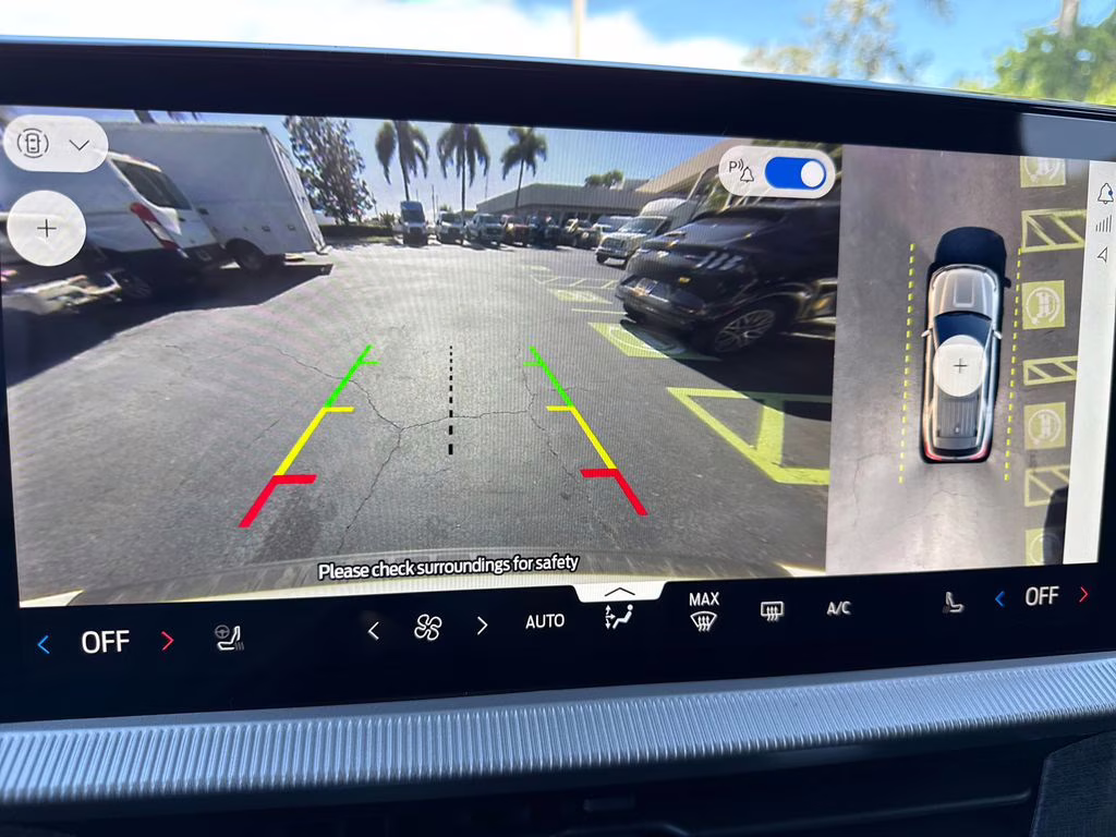 2026 Star White Metallic Tri-Coat Ford Explorer Platinum RWD SUV