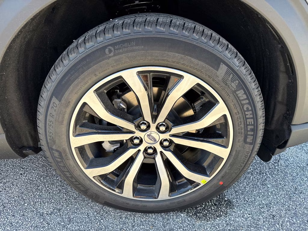 2026 Agate Black Metallic Ford Explorer ST-Line RWD SUV